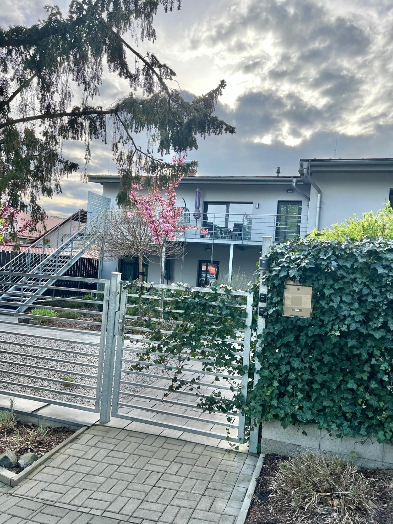 Apartmany Benesov Benesov nad Ploucnici Εξωτερικό φωτογραφία